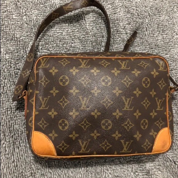 Vintage Louis Vuitton Trocadero Bag - Picture 2 of 8